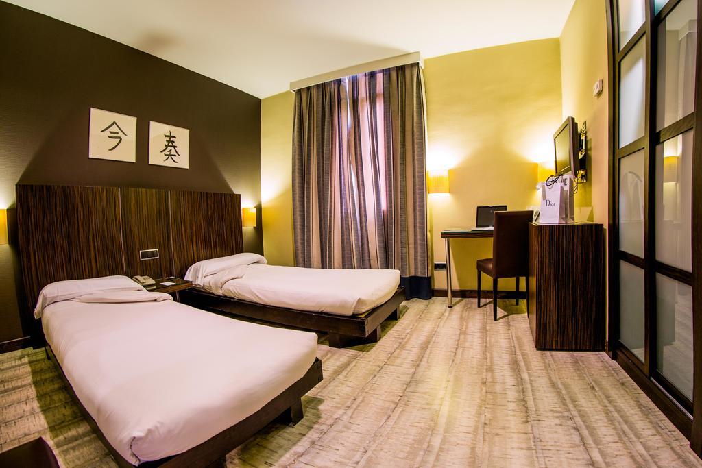Hotel Arosa Мадрид Екстер'єр фото