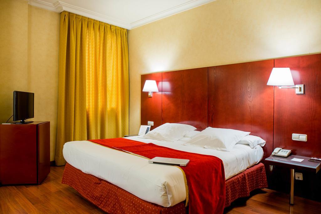 Hotel Arosa Мадрид Екстер'єр фото