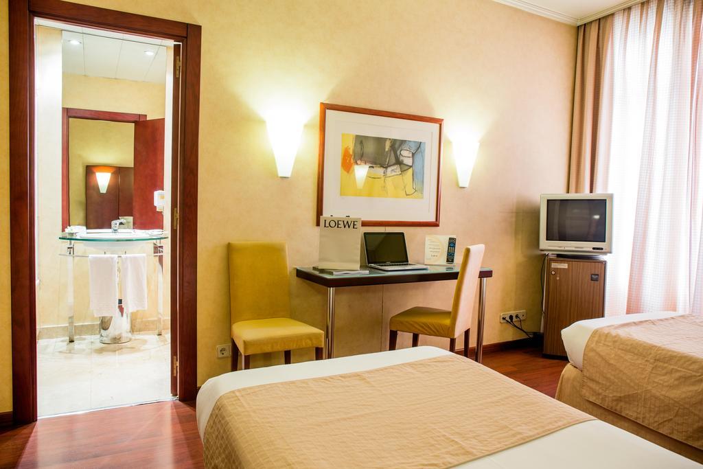 Hotel Arosa Мадрид Екстер'єр фото