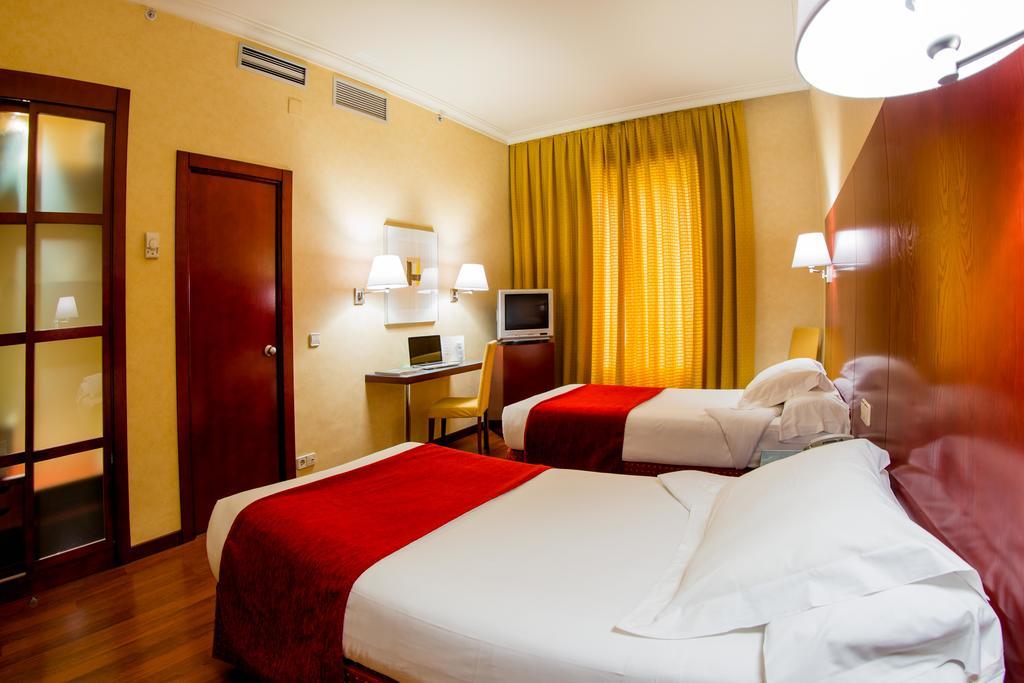 Hotel Arosa Мадрид Екстер'єр фото