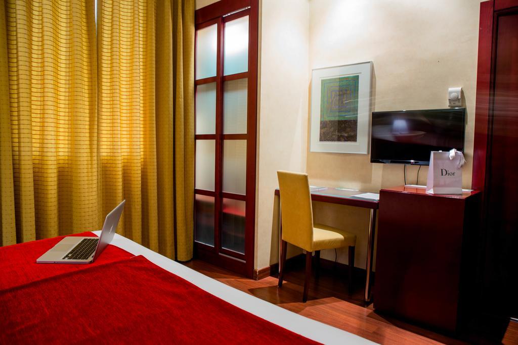 Hotel Arosa Мадрид Номер фото